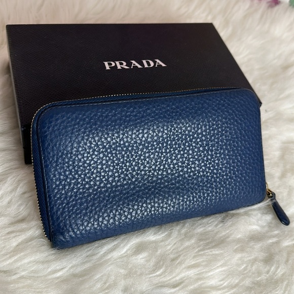 💯Authentic Prada Navy Leather Zip Wallet🍀 - Picture 7 of 13